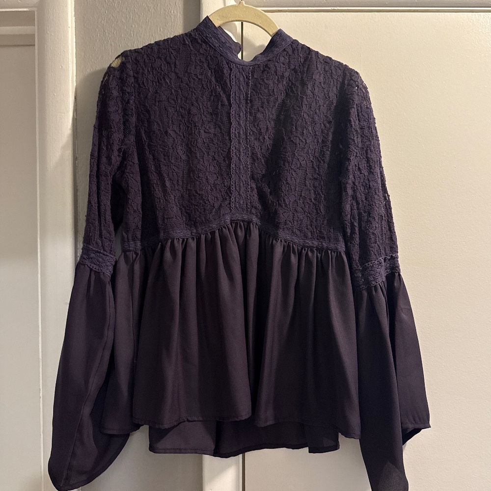Sun & Shadow Plum Top